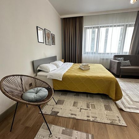 Студия В Теплых Тонах, Эксклюзив Almaty Exterior foto